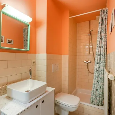 Huswell - Retro With A Cozy Garden Lejlighed *